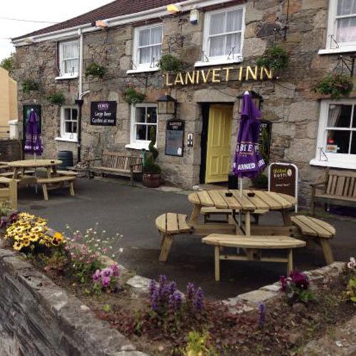 Outside of the Lanivet Inn