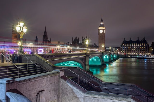 A nighttime picture of Big Ben, London